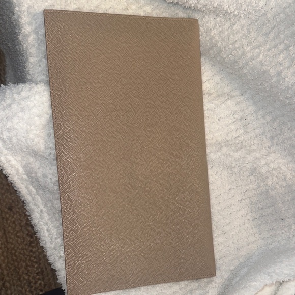 YSL Beige Clutch with Gold Logo - Picture 5 of 9